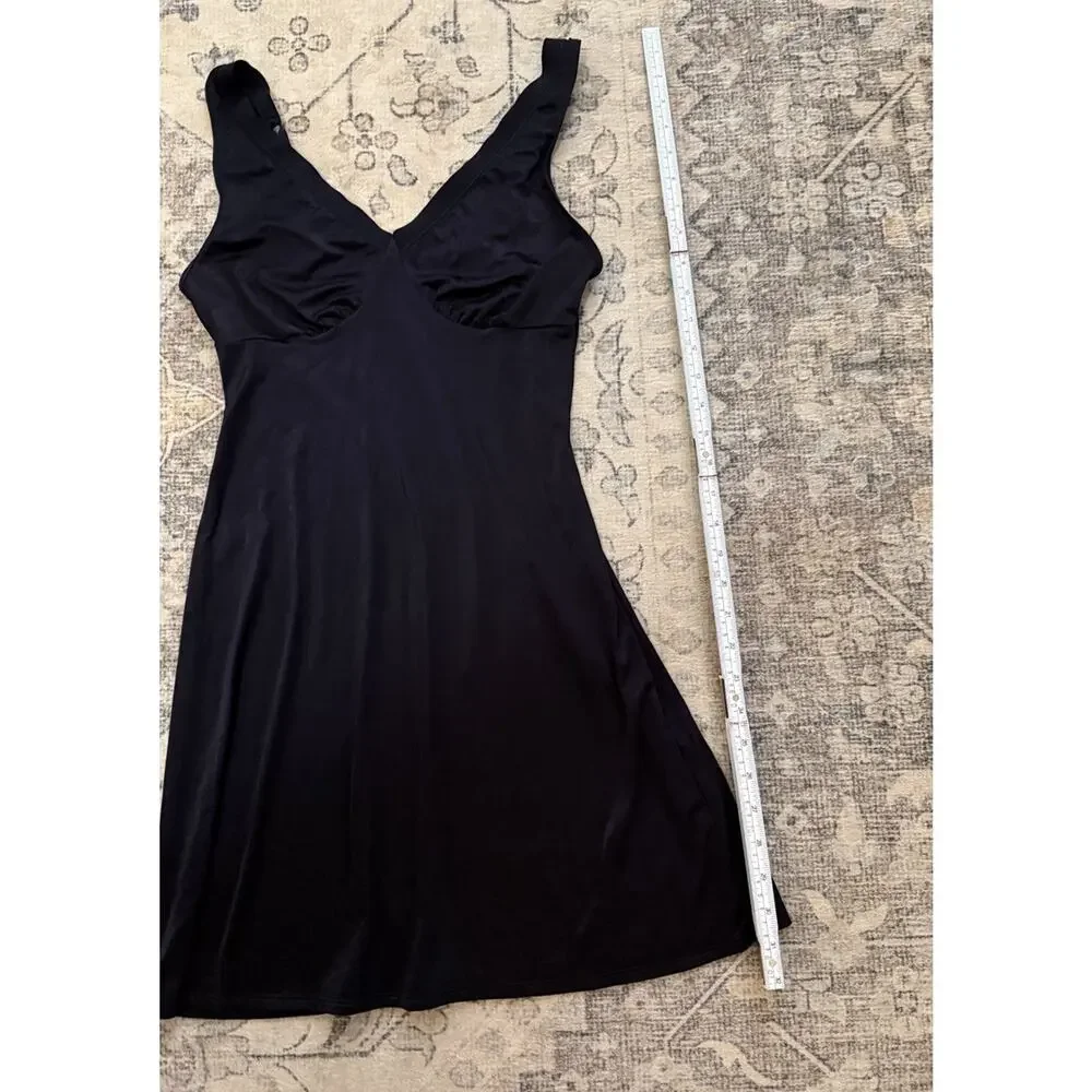 Vanity Fair Black Silky Nylon Slip Dress Nightgown Women’s 36 90s Vintage